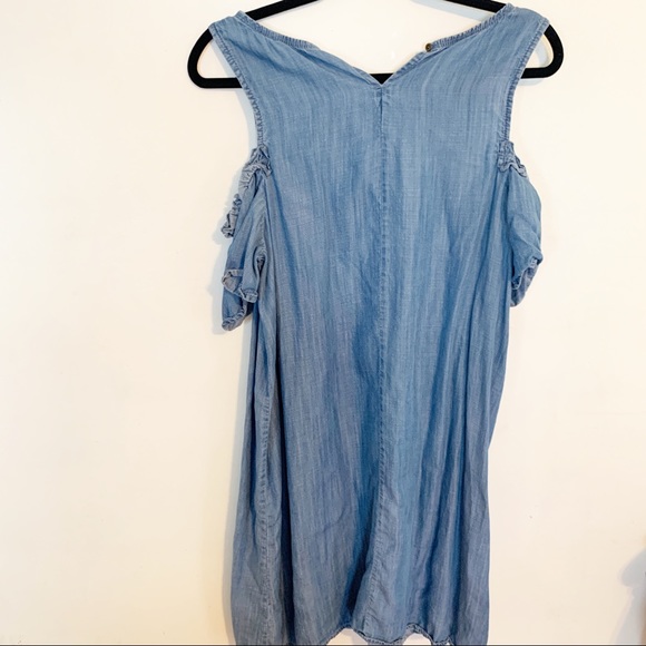LAUREN CONRAD DENIM COLD SHOULDER DRESS LARGE - Picture 6 of 6